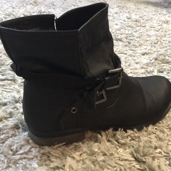 Booties - Picture 4 of 5